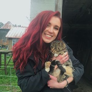 Meet your Posher, Nicole